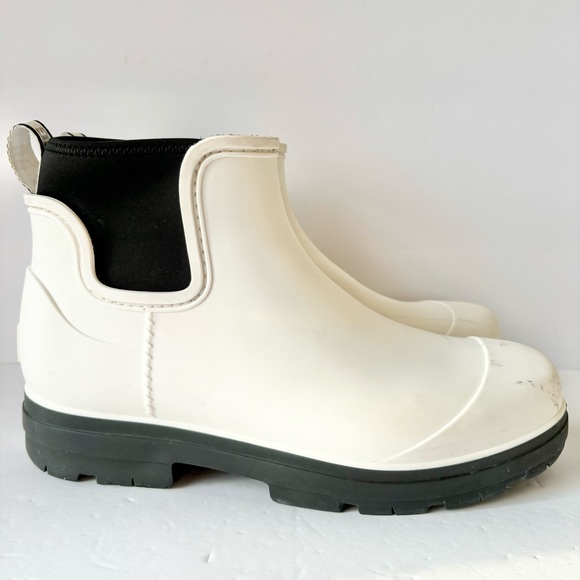 UGG White Droplet Chelsea Rain Boots - Picture 1 of 8